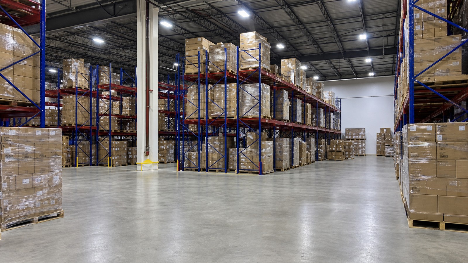 Bodega organizada para operaciones 3PL